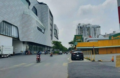 HAI MẶT HẺM XE HƠI SAU TTTM GIGA MALL PHẠM VĂN ĐỒNG 140M2, GIÁ CHỈ 6.9 TỶ